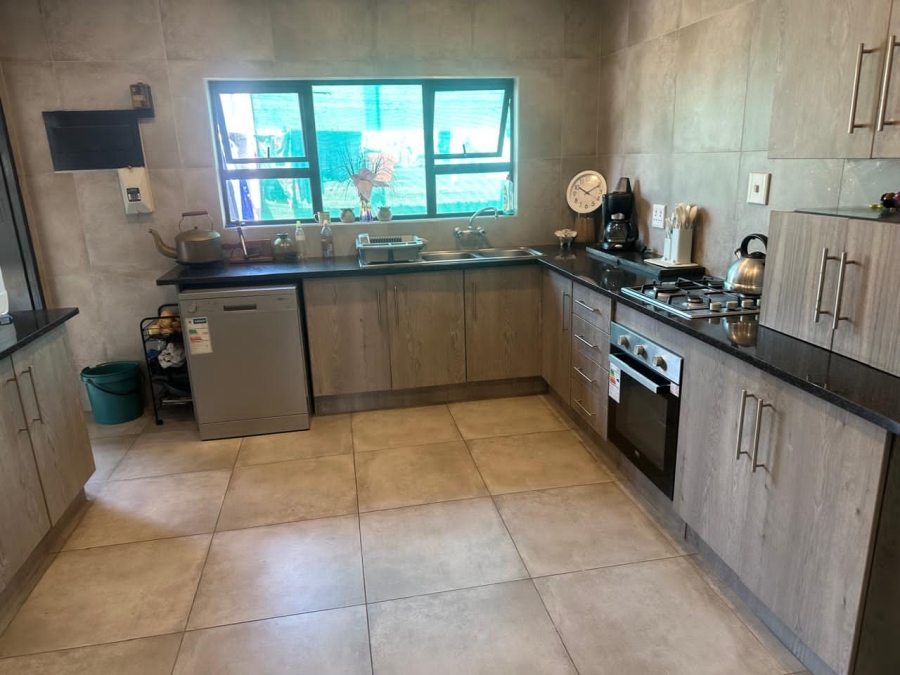 4 Bedroom Property for Sale in Rustenburg Central North West